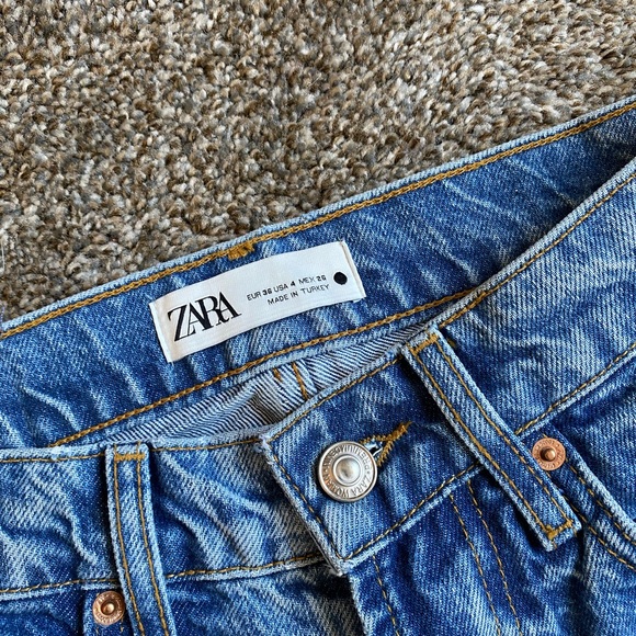 Zara Demin Jeans w/ Raw Hem - Picture 5 of 6